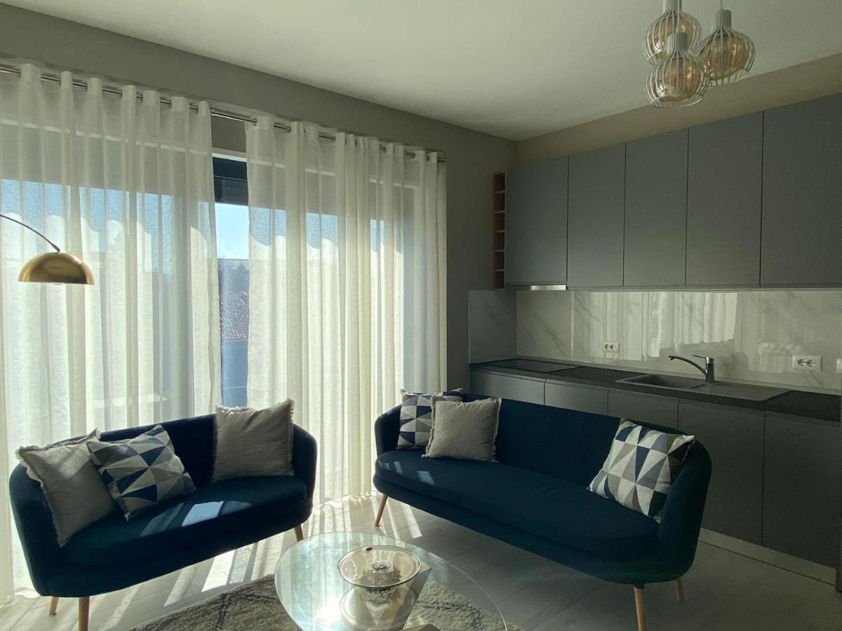 Alma Rose Apartment Korce Exterior photo