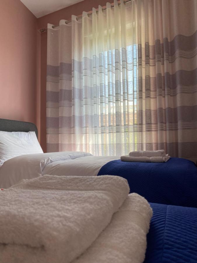 Alma Rose Apartment Korce Exterior photo